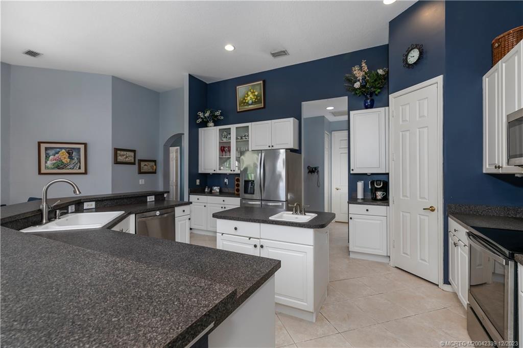 2513 SW Park Meadows Trail