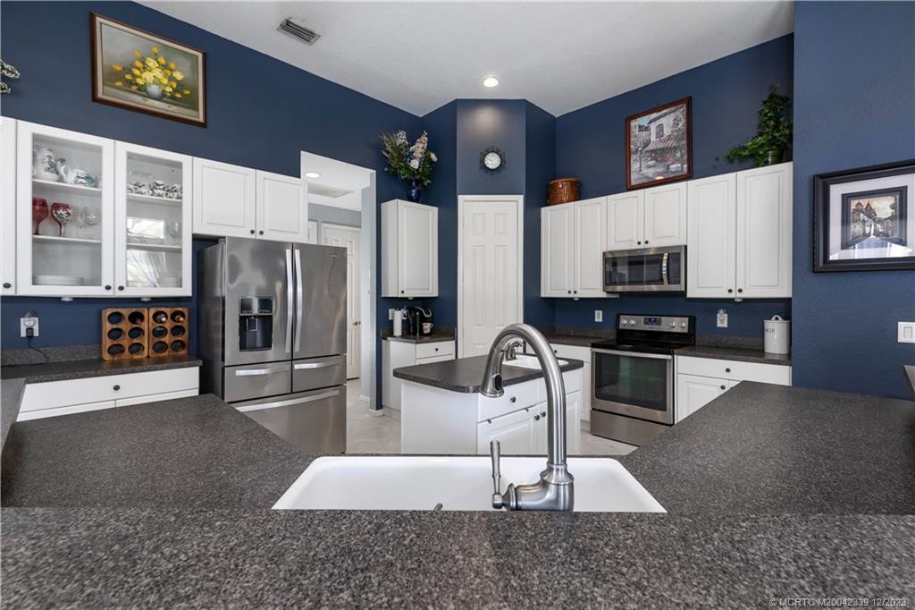 2513 SW Park Meadows Trail