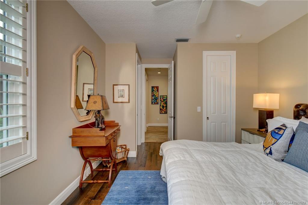 4345 SE Waterford Drive