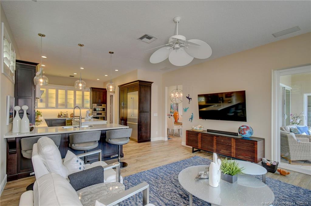 4345 SE Waterford Drive