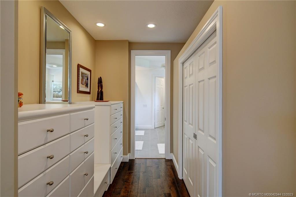 4345 SE Waterford Drive