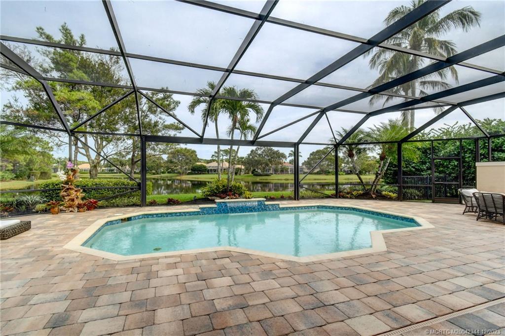 4345 SE Waterford Drive