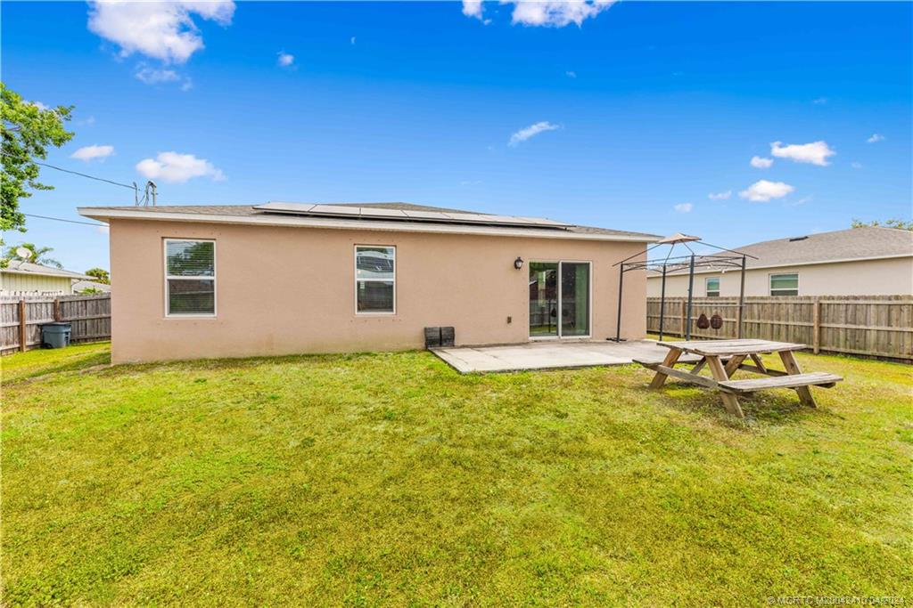 1156 SW Ithaca Street