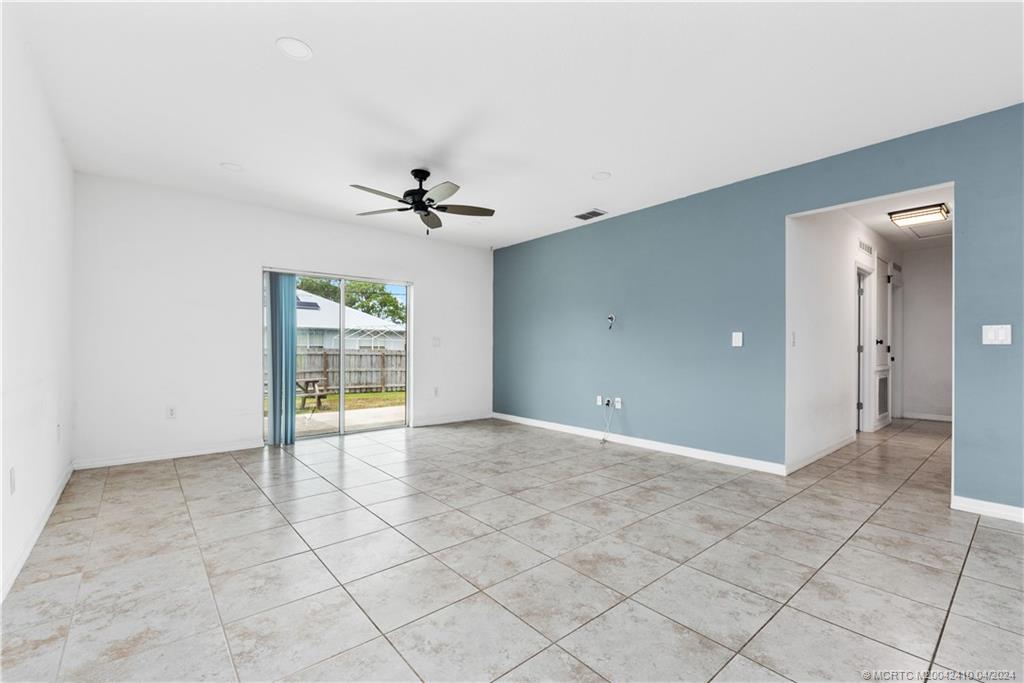 1156 SW Ithaca Street