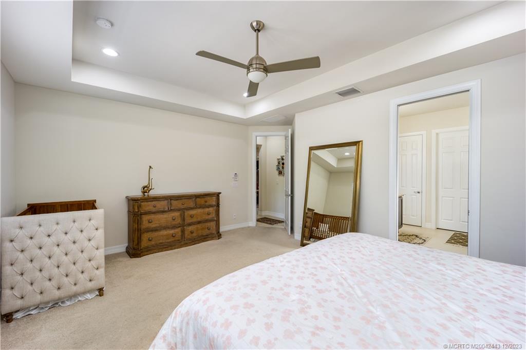 1092 SW Scrub Oak Avenue