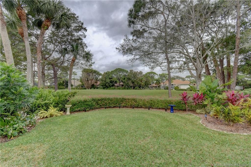 3290 SE Cambridge Drive