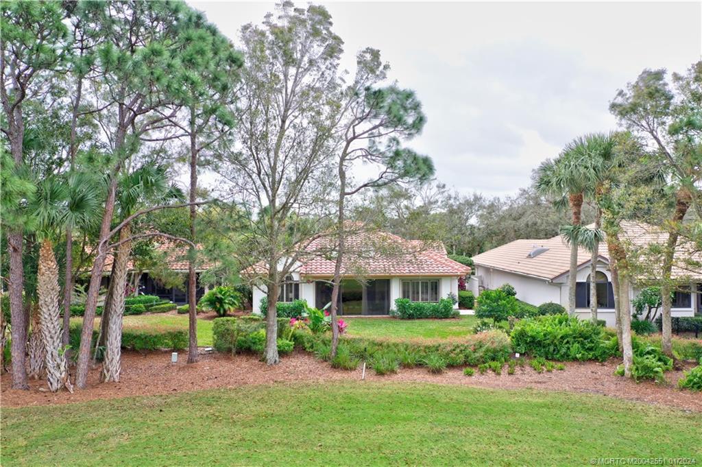 3290 SE Cambridge Drive