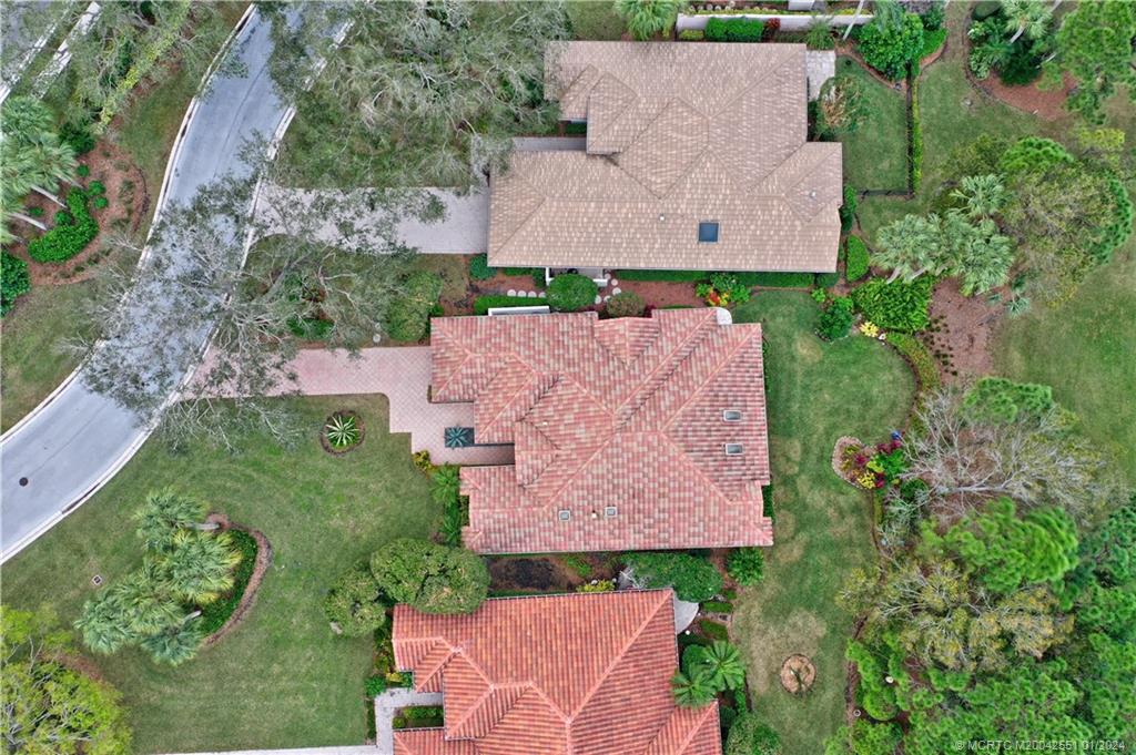 3290 SE Cambridge Drive