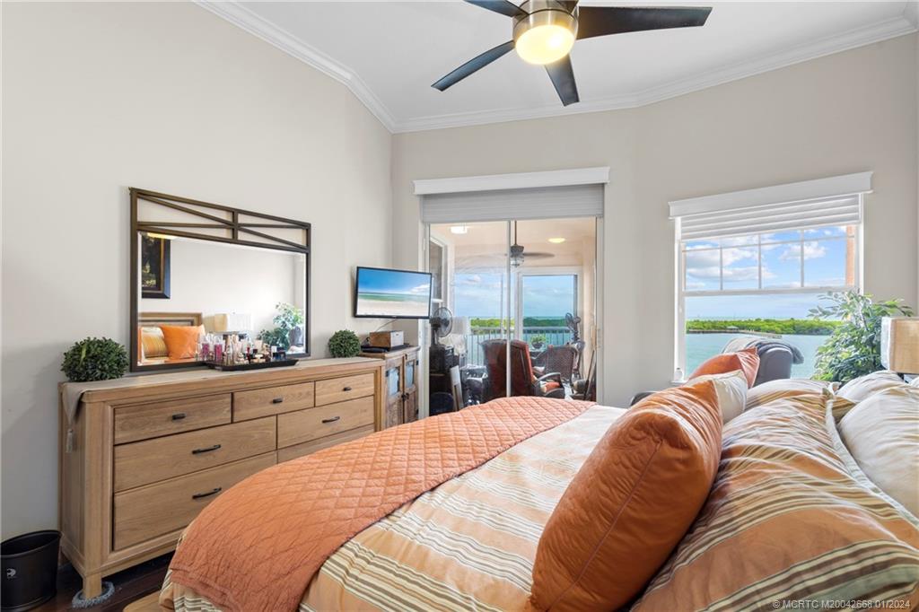 5800 NE Island Cove Way 2401