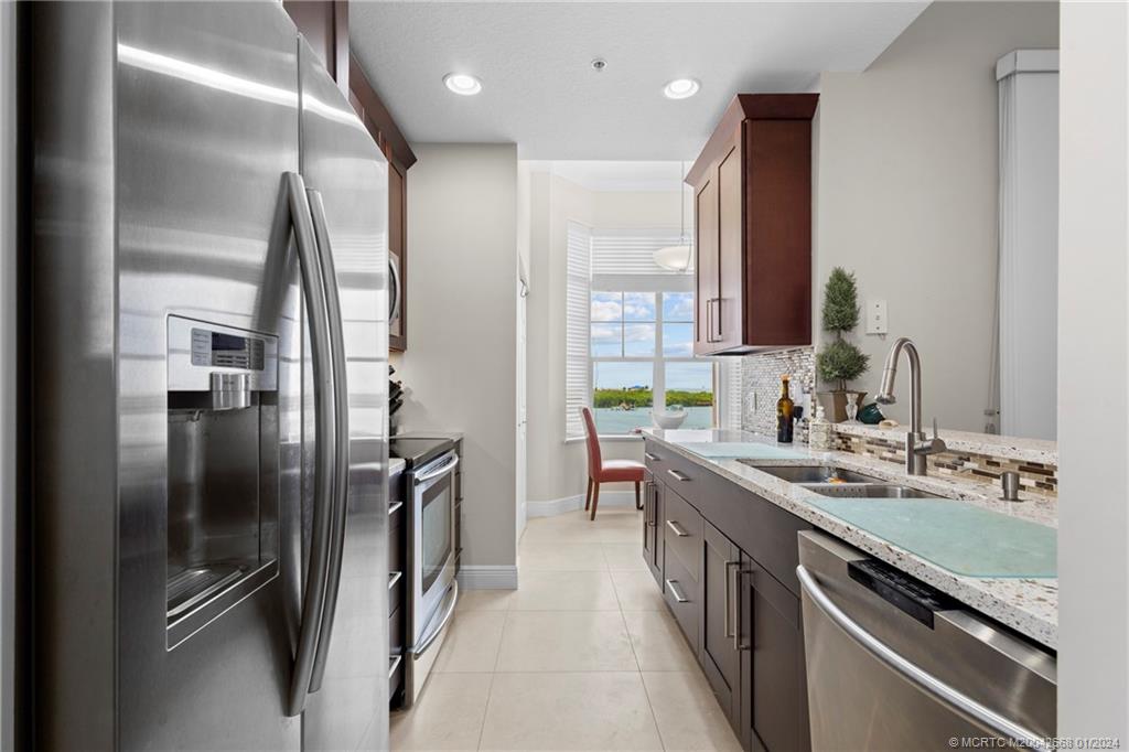 5800 NE Island Cove Way 2401