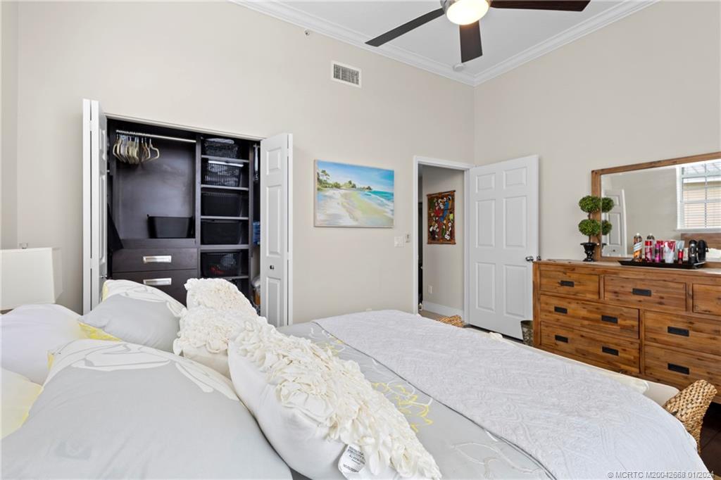 5800 NE Island Cove Way 2401