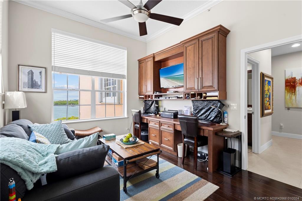 5800 NE Island Cove Way 2401