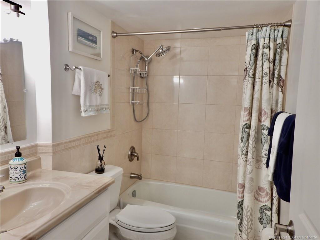 1800 SE Saint Lucie Blvd 7-103