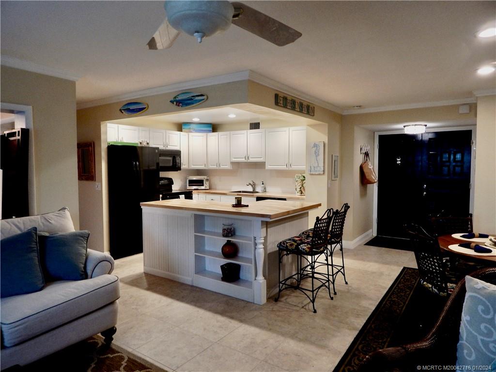 1800 SE Saint Lucie Blvd 7-103