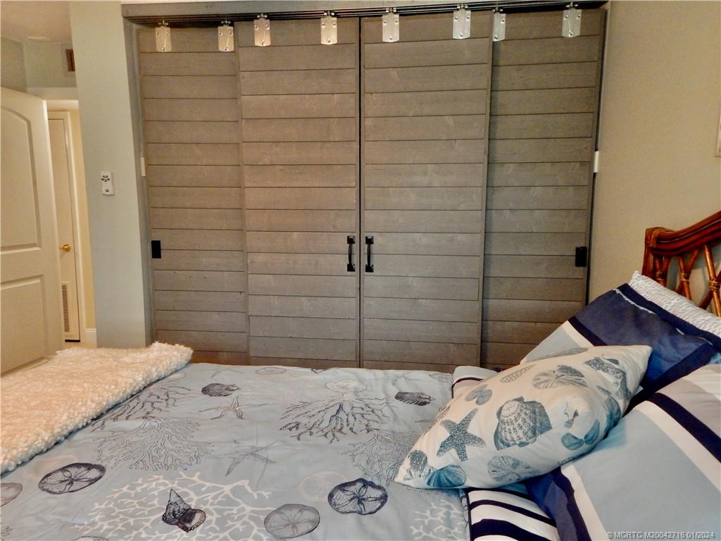 1800 SE Saint Lucie Blvd 7-103