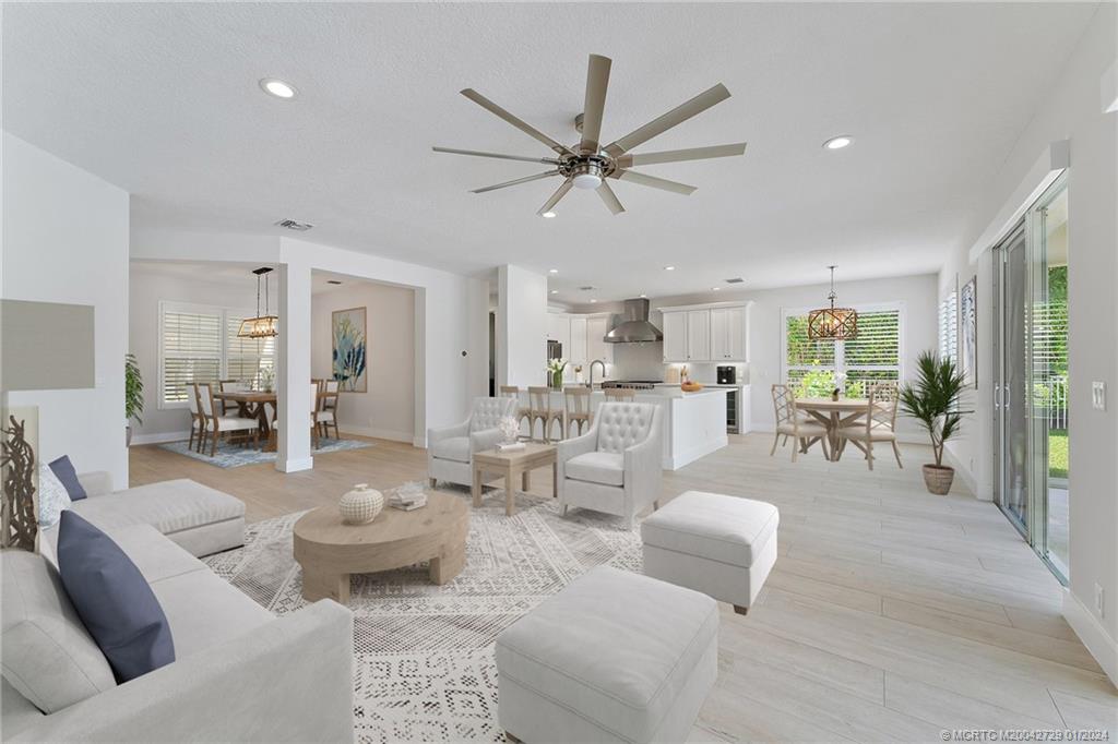 565 SW Yacht Basin Way