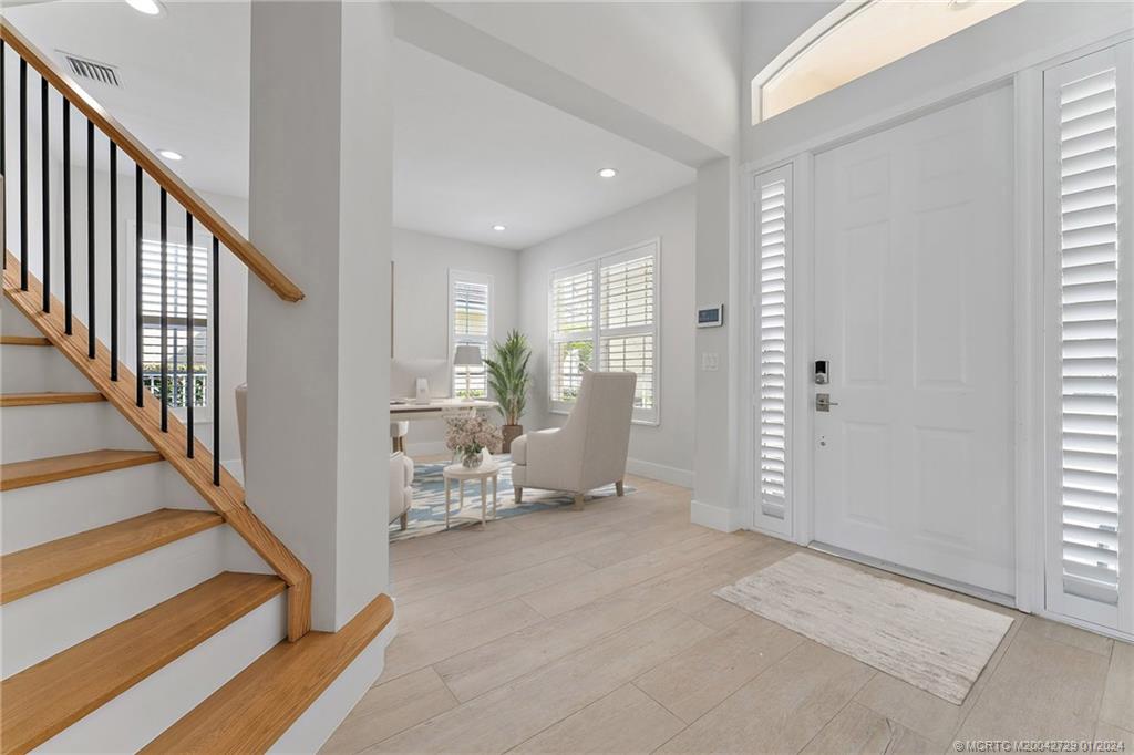 565 SW Yacht Basin Way