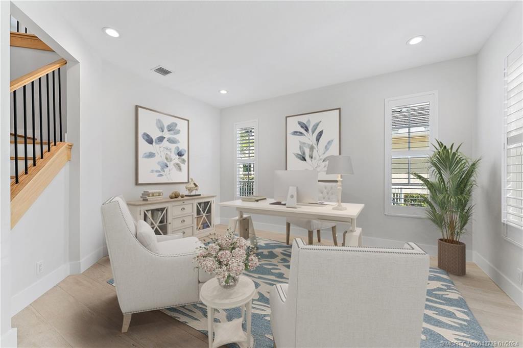 565 SW Yacht Basin Way