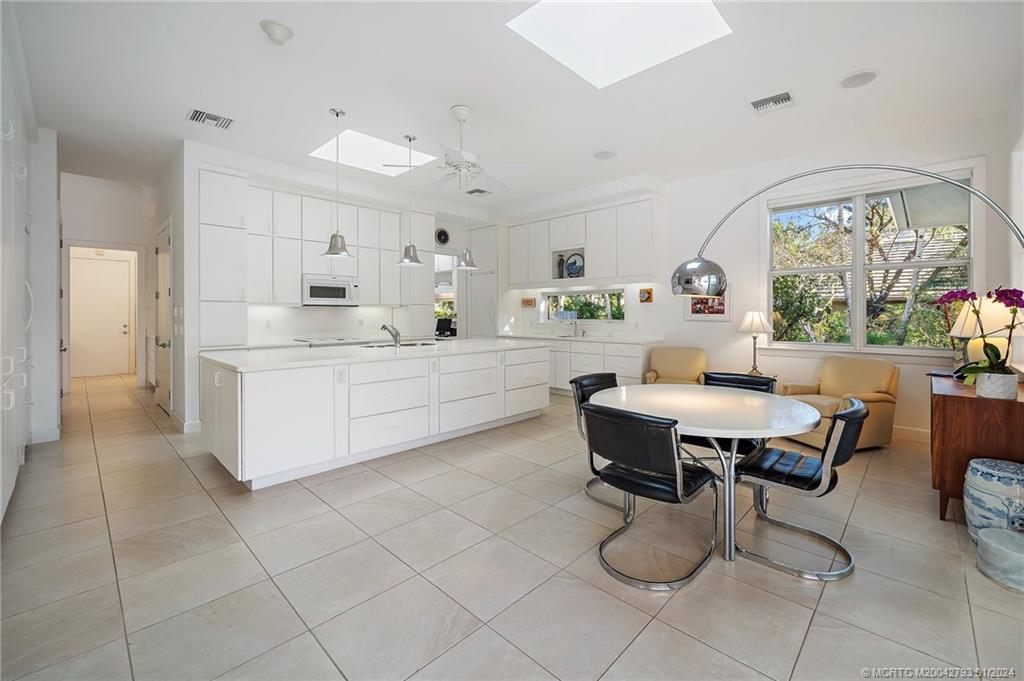 5016 SW Inverness Ct