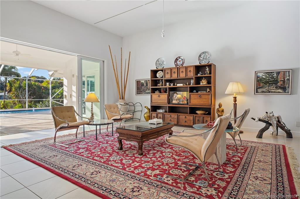 5016 SW Inverness Ct