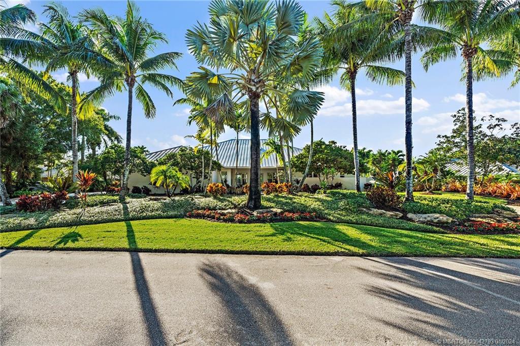 5016 SW Inverness Ct