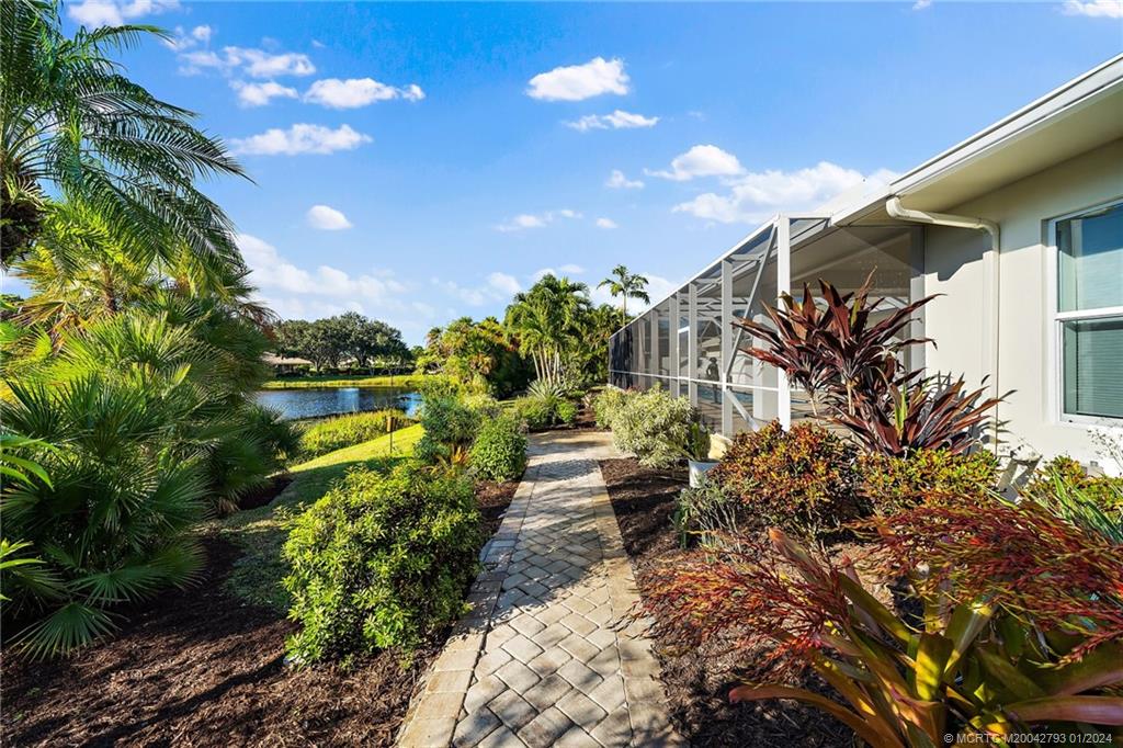 5016 SW Inverness Ct