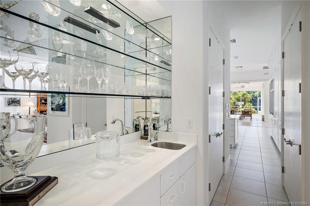 5016 SW Inverness Ct