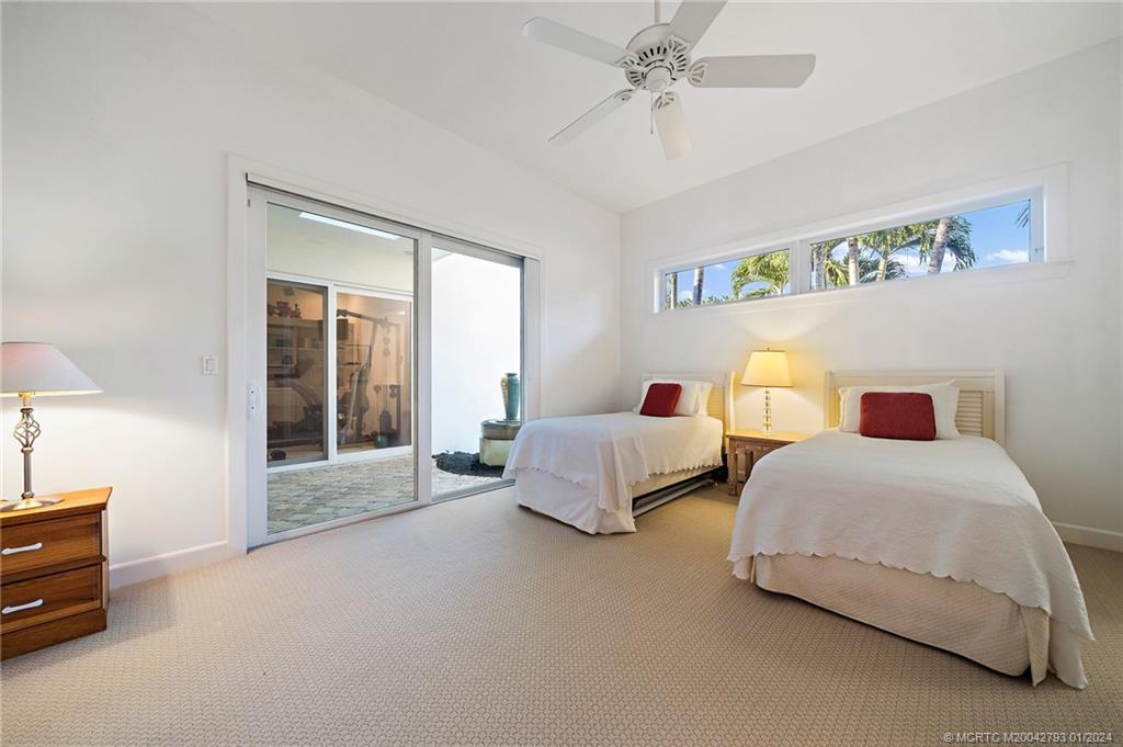 5016 SW Inverness Ct