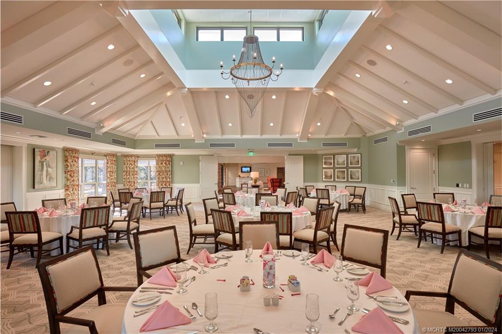 5016 SW Inverness Ct