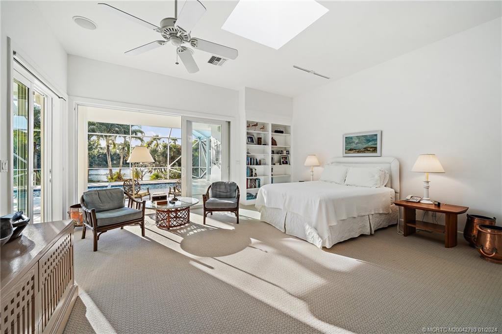 5016 SW Inverness Ct