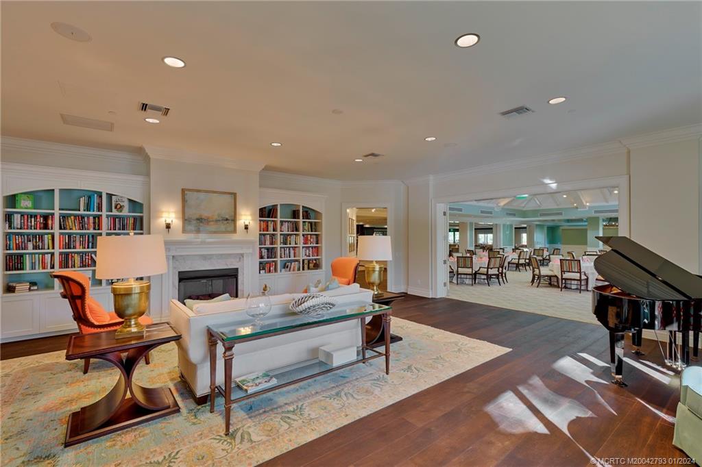 5016 SW Inverness Ct