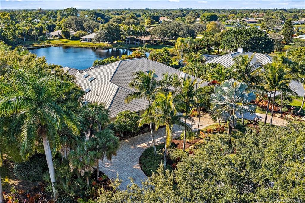 5016 SW Inverness Ct