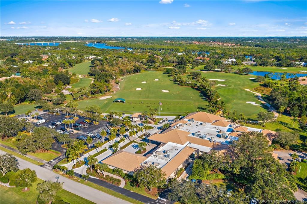 5016 SW Inverness Ct