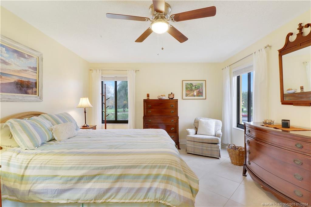 5313 SE Miles Grant Road 211