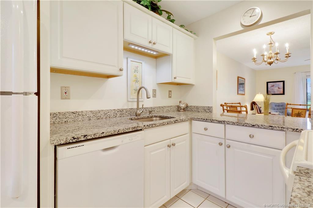 5313 SE Miles Grant Road 211