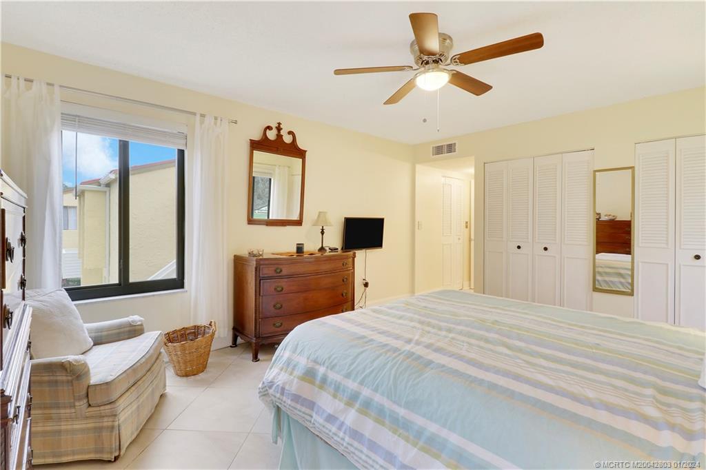 5313 SE Miles Grant Road 211