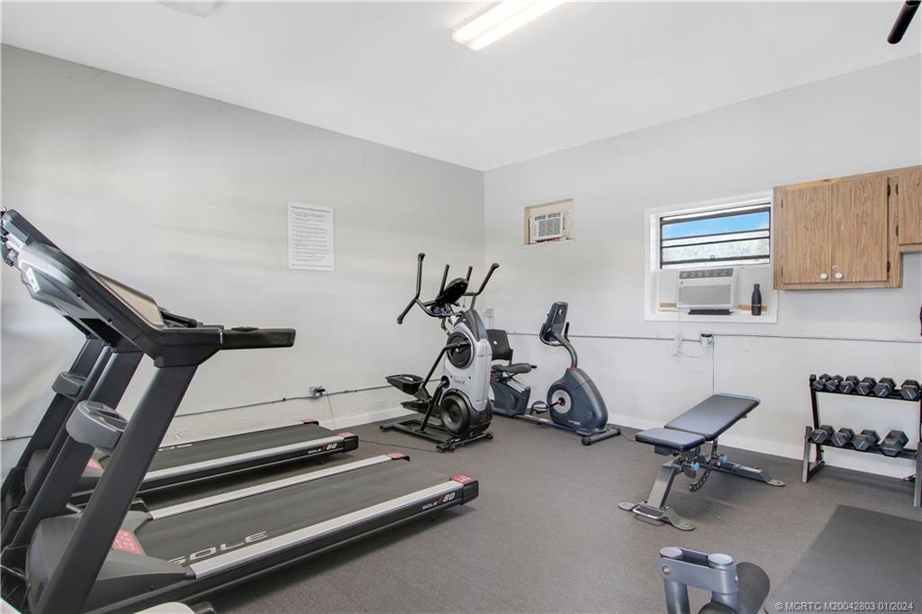 5313 SE Miles Grant Road 211