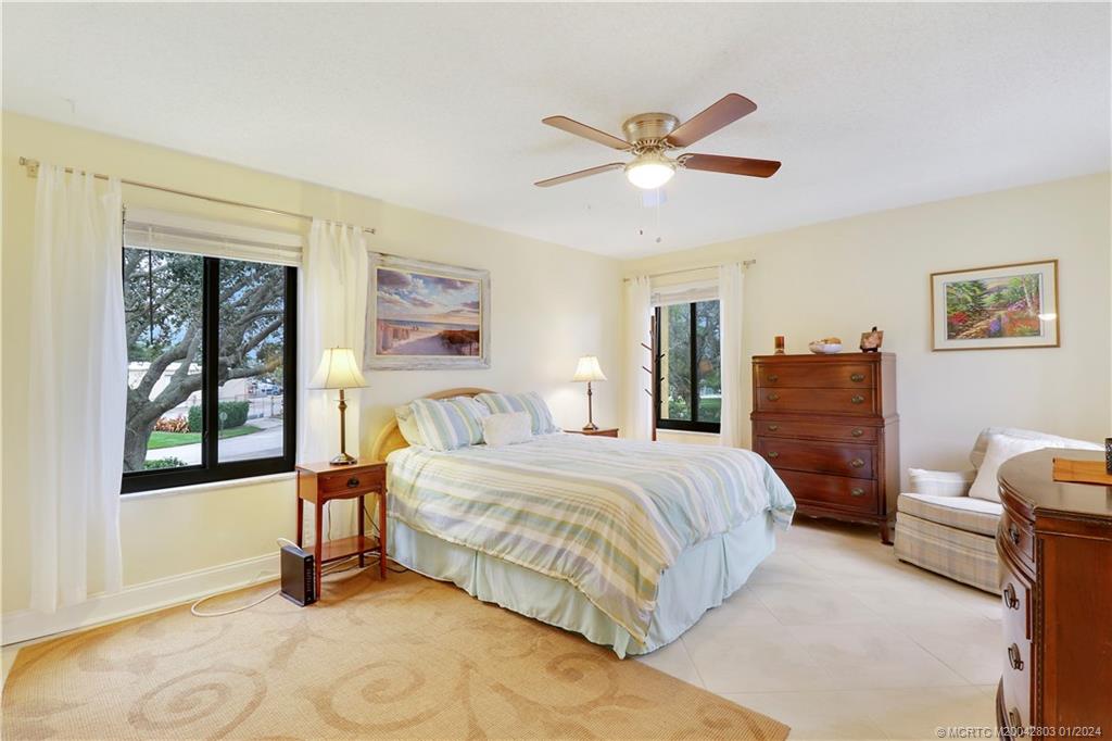 5313 SE Miles Grant Road 211