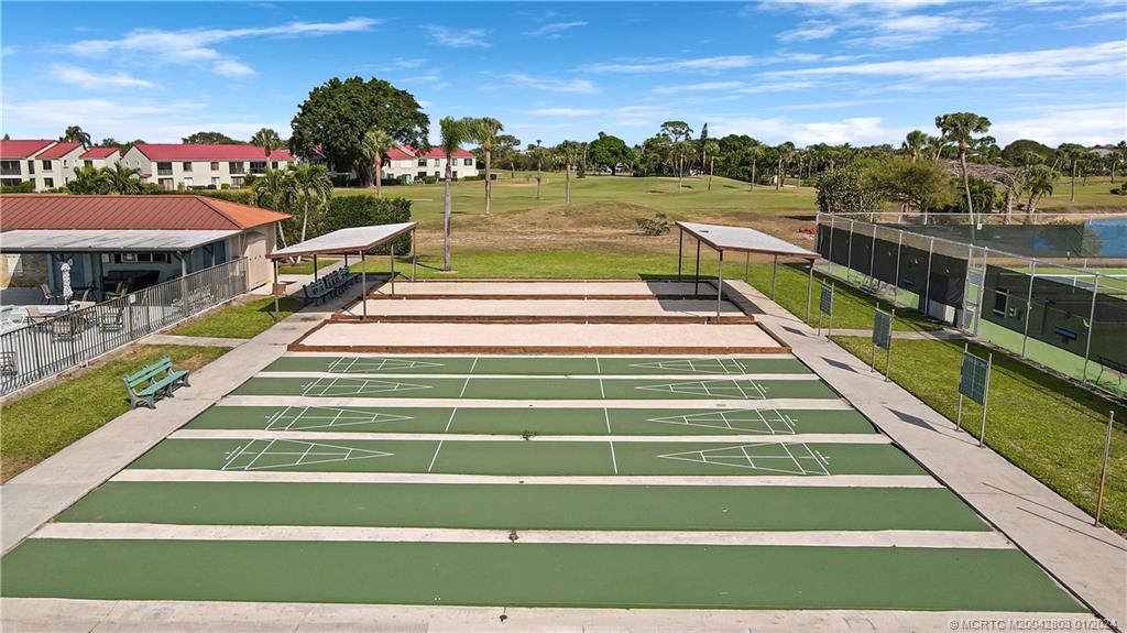 5313 SE Miles Grant Road 211