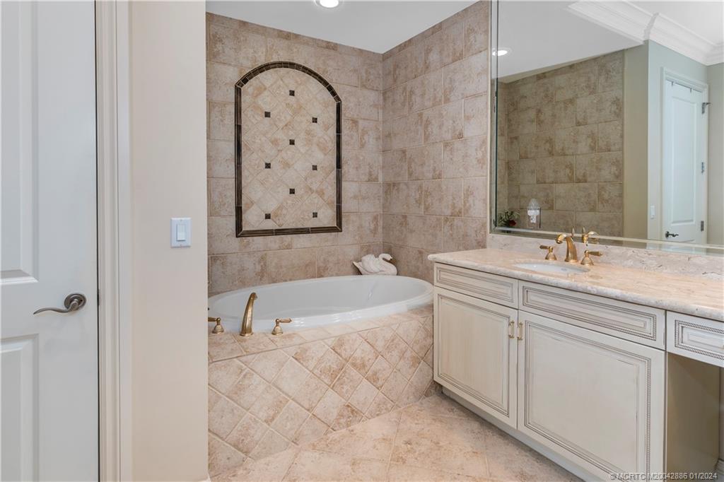 942 SE Willoughby Trace