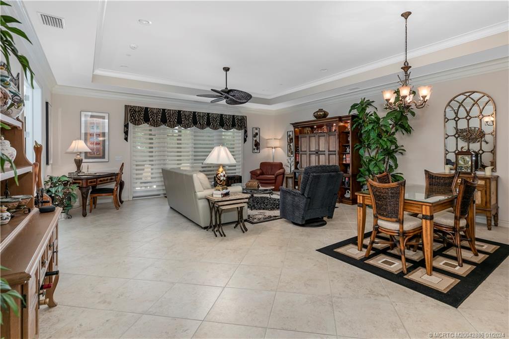 942 SE Willoughby Trace