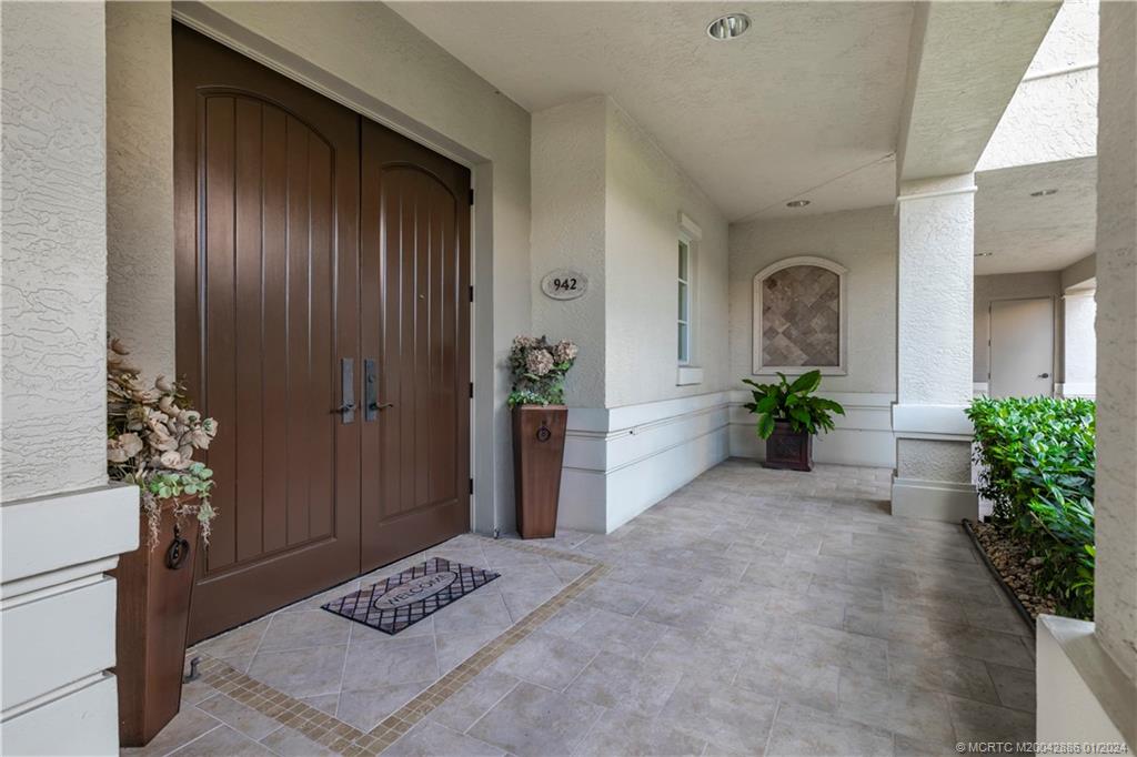 942 SE Willoughby Trace