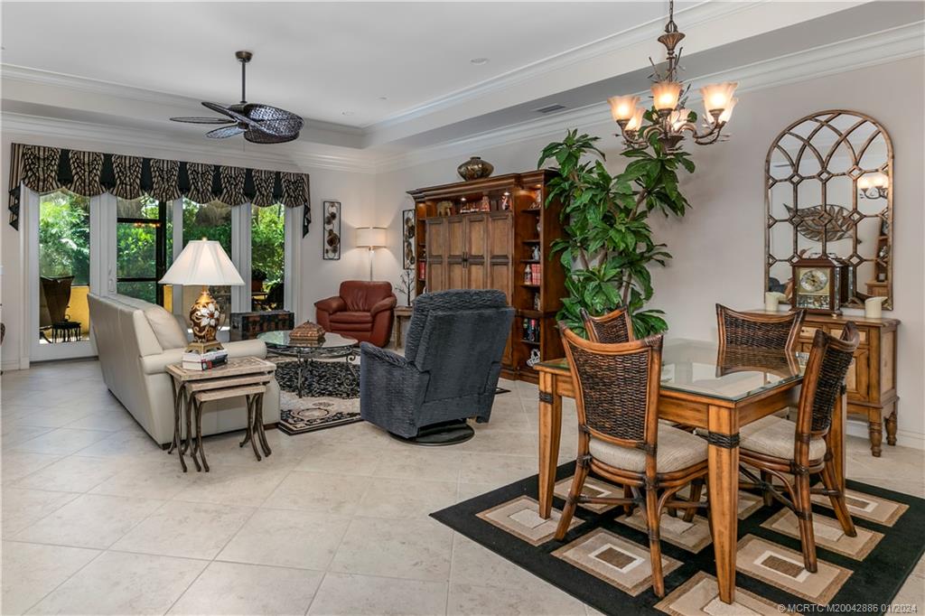 942 SE Willoughby Trace