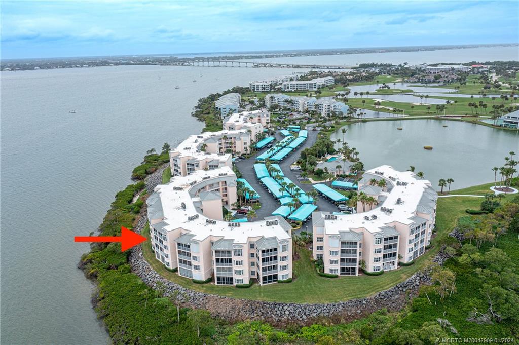 5800 NE Island Cove Way 2205