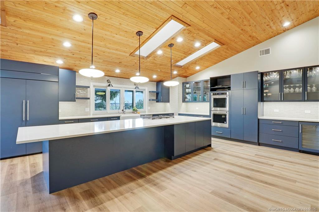 11555 SW Meadowlark Circle