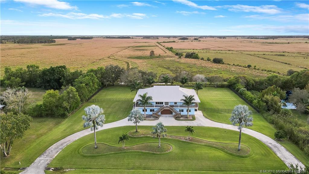 11555 SW Meadowlark Circle