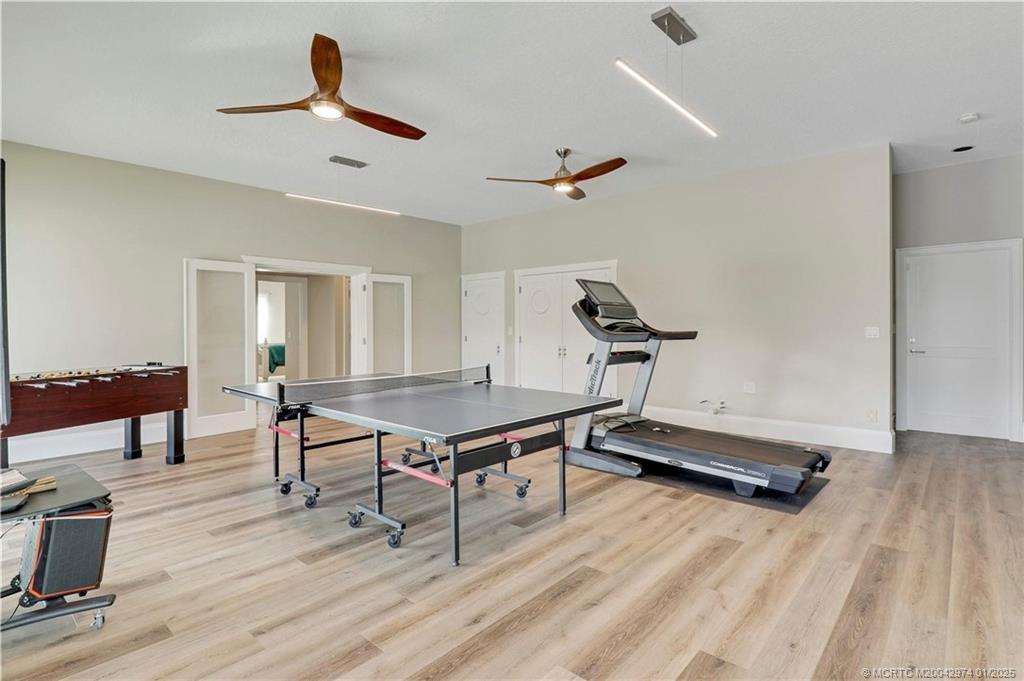 11555 SW Meadowlark Circle