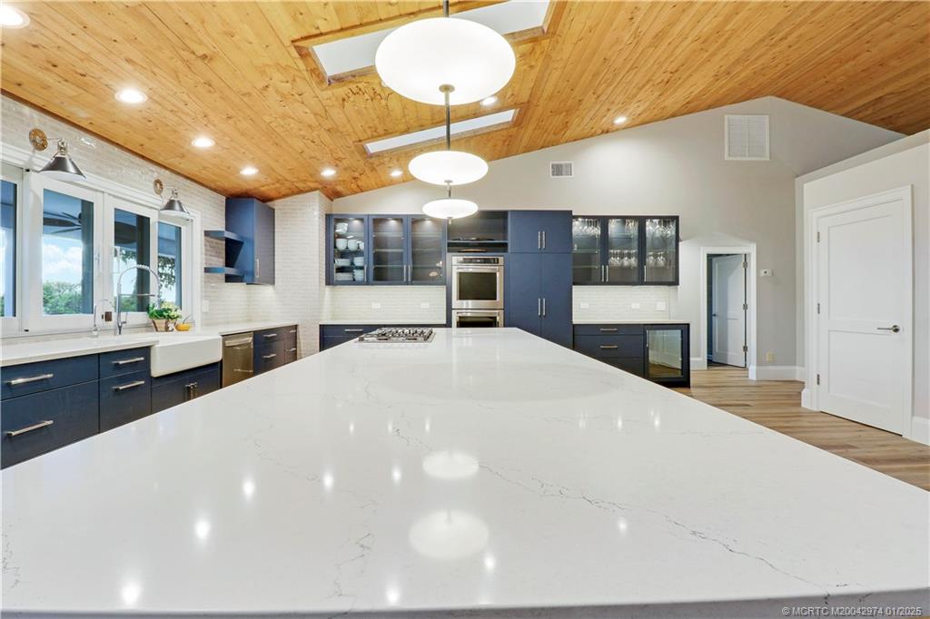 11555 SW Meadowlark Circle