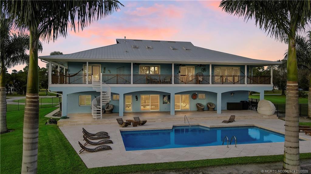 11555 SW Meadowlark Circle