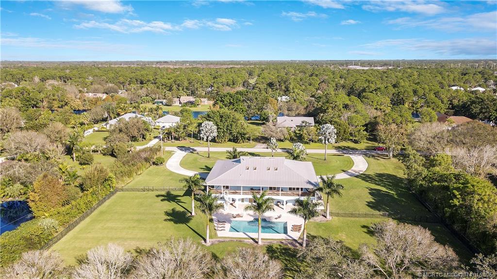 11555 SW Meadowlark Circle